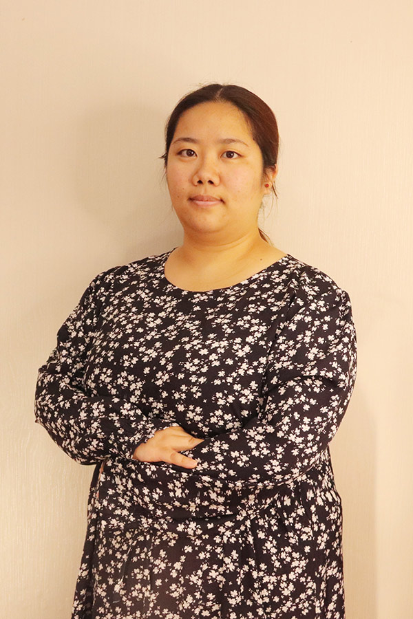阎良候洋  本科学历，优秀班主任